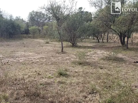 Hermoso lote de en Piedra Blanca Abajo