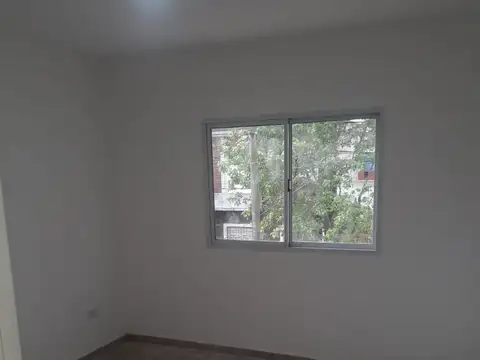 Venta de Casa y departamento en el centro de Moron A ESTRENAR 