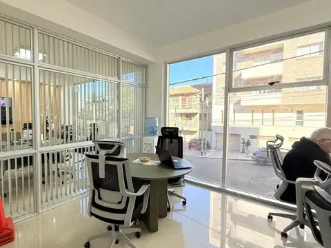 Oficina en Alquiler en Neuquen, USD 3.800