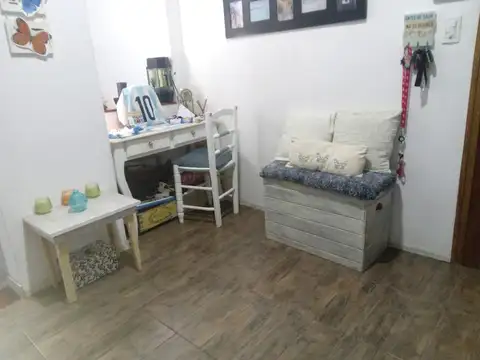Depto Tipo Casa 4 ambientes con 2 baños