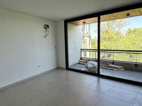 Venta Complejo Capri Jockey Club 3 dormitorios 3 baños semi piso pileta cochera