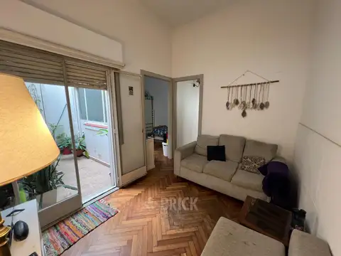 PH EN MORENO AL 3300 - CONTRAFRENTE IMPECABLE 2 PATIOS LUMINOSO