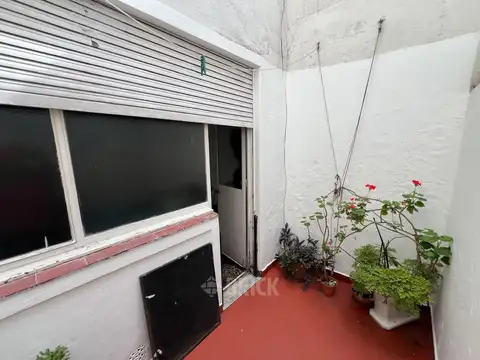 Depto Tipo Casa 3 ambientes con 2 baños