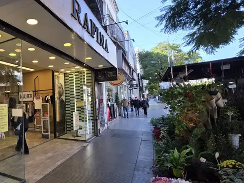 Local Comercial en alquiler en Cabildo y Sucre