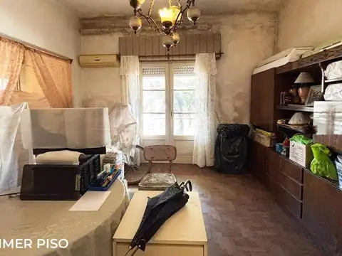 Depto Tipo Casa 4 ambientes con 2 baños