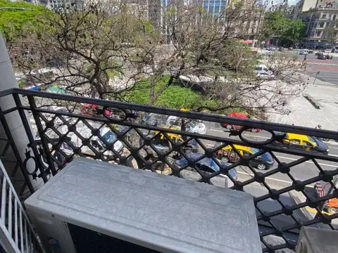 Bernardo de irigoyen 100, Piso 0