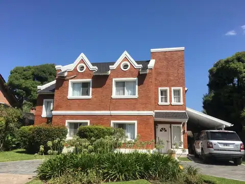 Casa  en Venta en Barrio Las Condes, Pilar, G.B.A. Zona Norte