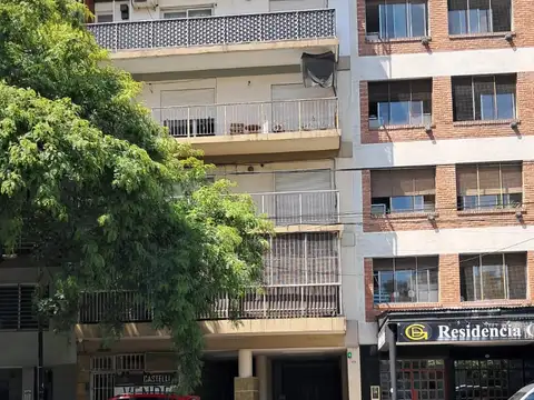 EXCELENTE DEPTO 2 AMB CON PEQUEÑO PATIO