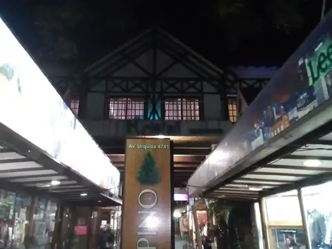 urquiza 4700, Piso 1678