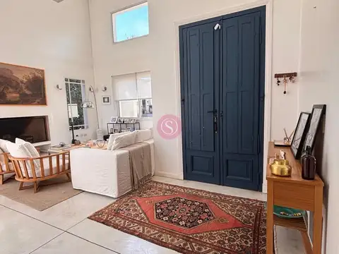 Casa 6 ambientes con 3 baños
