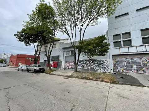 Galpon en Alquiler 39  mts Fondo