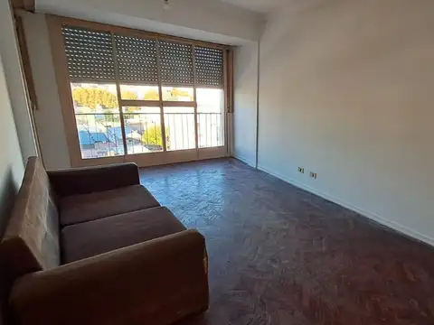 DEPTO 3 AMB CONTRAFRENTE CON BALCON.REF.845