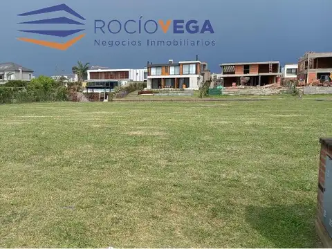 Venta de lote en Barrio Náutico Yacht, Nordelta