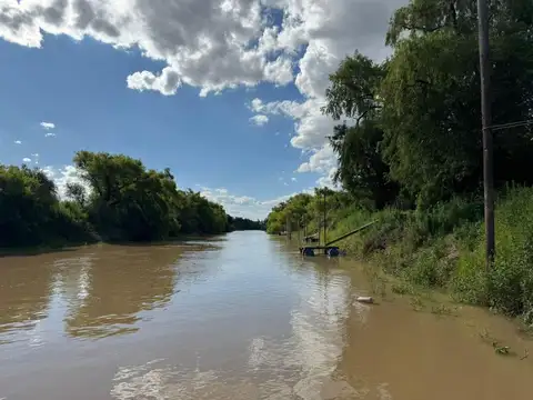 CABAÑA 2 DORMITORIOS A LA VENTA - Islas Charigüe