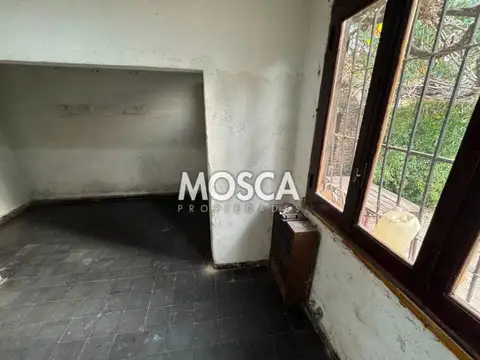 Casa 2 ambientes con 1 baño