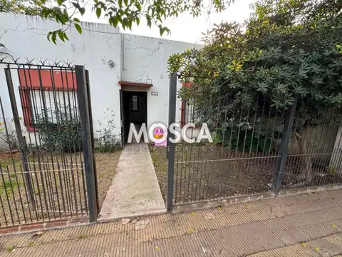 Casa a refaccionar en Moreno