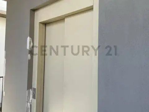 Departamento 5 ambientes con 3 baños