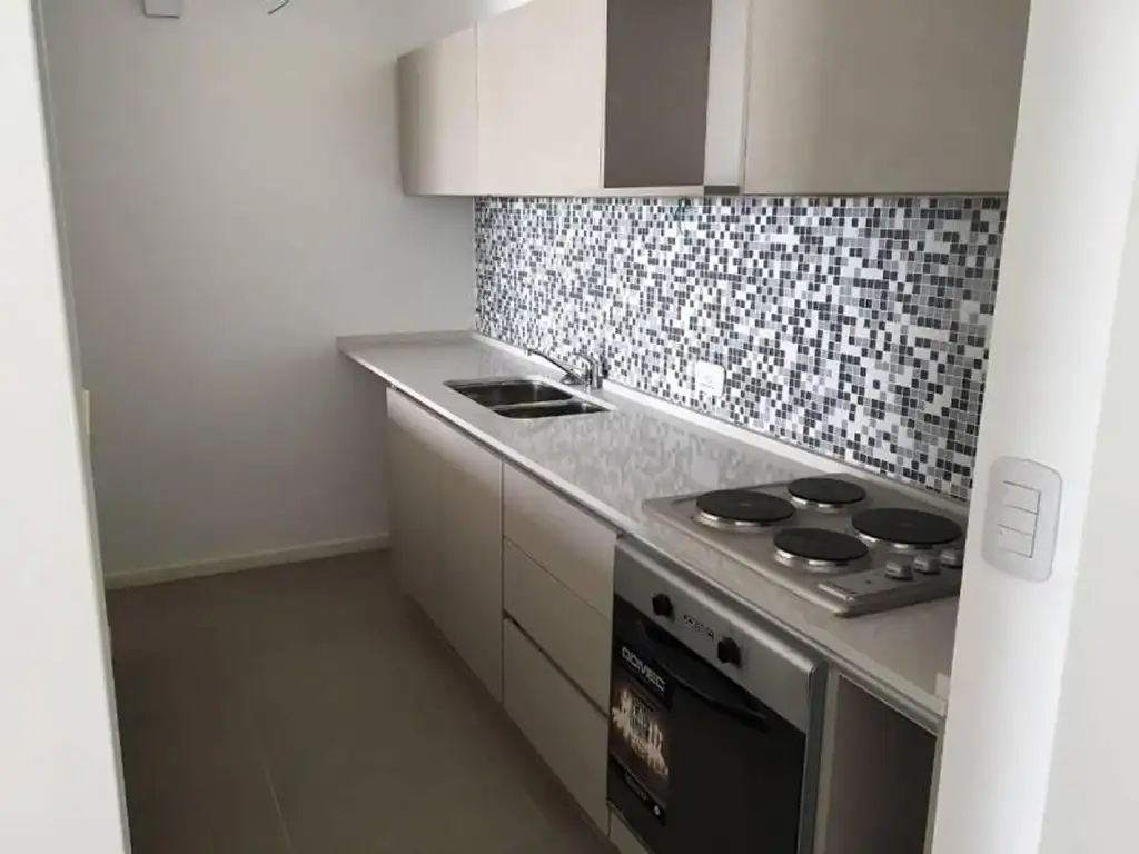 Av De Los Lagos Al Lote / N° 100 100