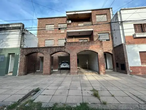 VENTA COMPLEJO DEPARTAMENTOS Y COCHERAS