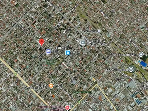 San Lorenzo 2200, Piso 0