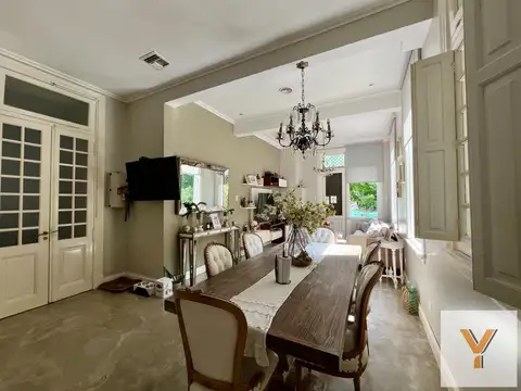 Casa 6 ambientes con 3 baños