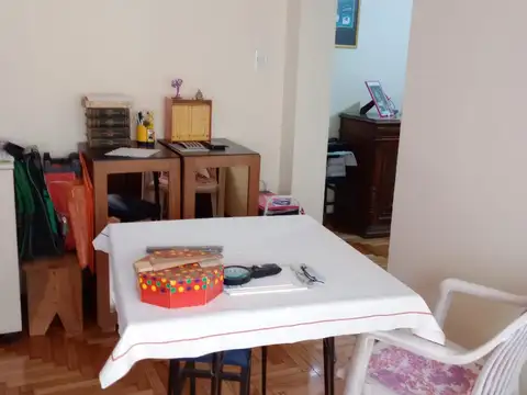 2 AMBIENTES MAS HALL DE ENTRADA Y PATIO BALCON