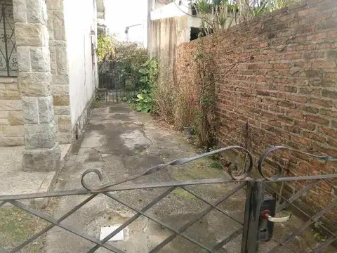 Lisandro de la Torre 1700