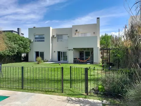 Casa en Alquiler Temporal en Santa Barbara, USD 4.500