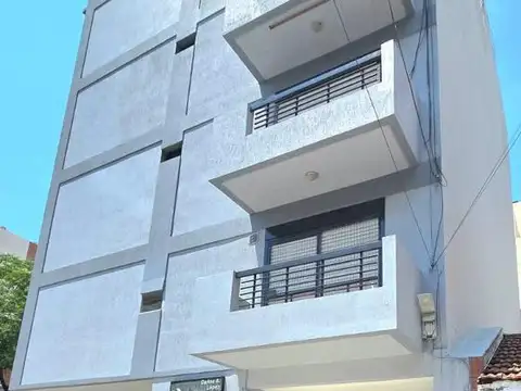 Carlos Antonio Lopez  al 3100