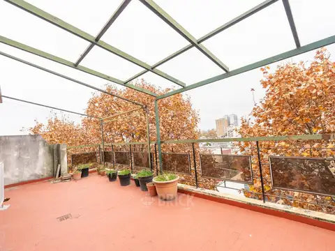 (A RECICLAR) SEMIP EN TRES ARROYOS Y AV. DONATO ALVAREZ - BALCON V/ABIERTA TODO SOL