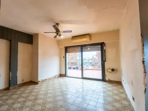 (A RECICLAR) SEMIP EN TRES ARROYOS Y AV. DONATO ALVAREZ - BALCON V/ABIERTA TODO SOL