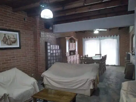 Casa en Venta en Monte Grande, USD 190.000