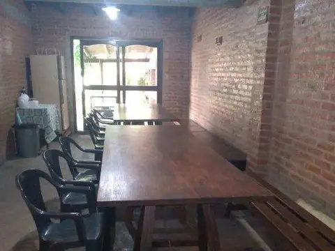 Casa 3 ambientes con 2 baños