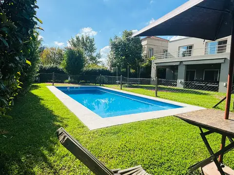 Casa 7 ambientes con 3 baños