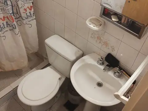 Depto Tipo Casa 2 ambientes con 1 baño