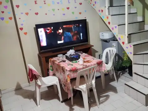 Depto Tipo Casa en Venta de 2 ambientes