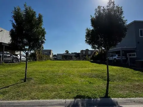 Terreno en Venta, FOS 40