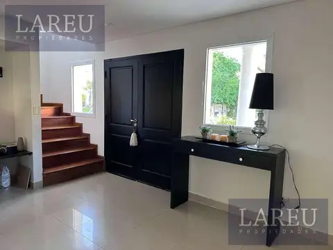 Casa en Alquiler Temporal en Pilar Del Lago, USD 11.000