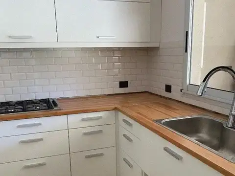 Casa en Venta 4 ambientes - Villa Luzuriaga