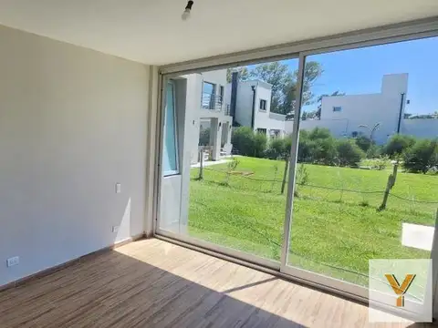 Casa en Venta en La Reserva, USD 260.000