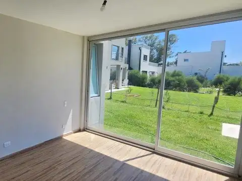 Casa en Venta en La Reserva, USD 260.000