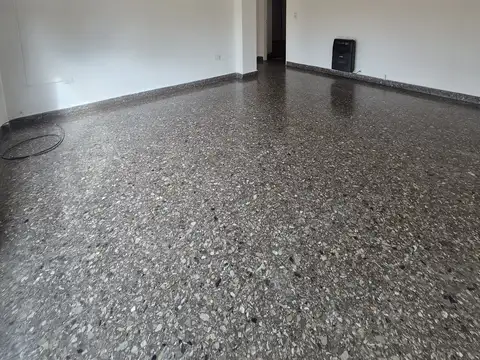 Depto Tipo Casa en Alquiler de 2 dormitorios