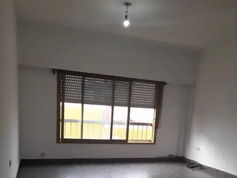 Depto Tipo Casa en Alquiler de 2 dormitorios