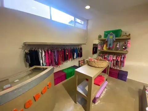 Av Las Heras 3700, Piso PB