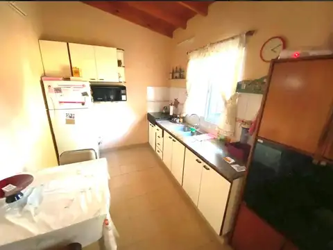 Casa en Venta con 3 cocheras
