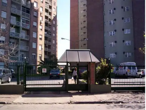VENTA 3 AMB EN COMPLEJO PERIMETRADO!