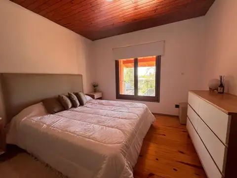 Casa en alquiler en Villa Elisa