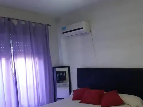 Casa en Venta en Castelar, USD 95.000