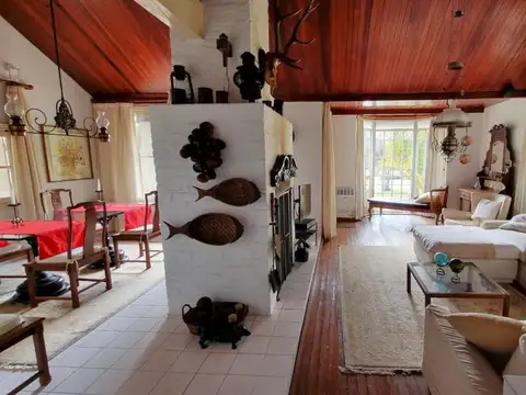 VENTA CASA 4 AMBIENTES en Tigre