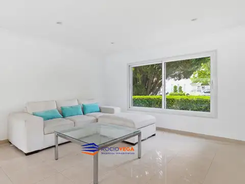 Casa 7 ambientes con 6 baños